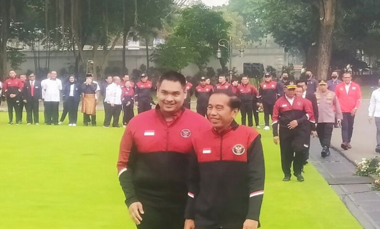 Jokowi-dan-Dito-Ariotedjo