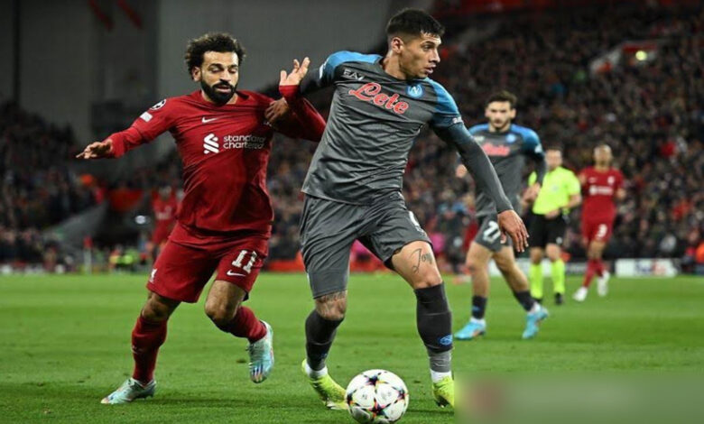 Salah-berebut-Bola
