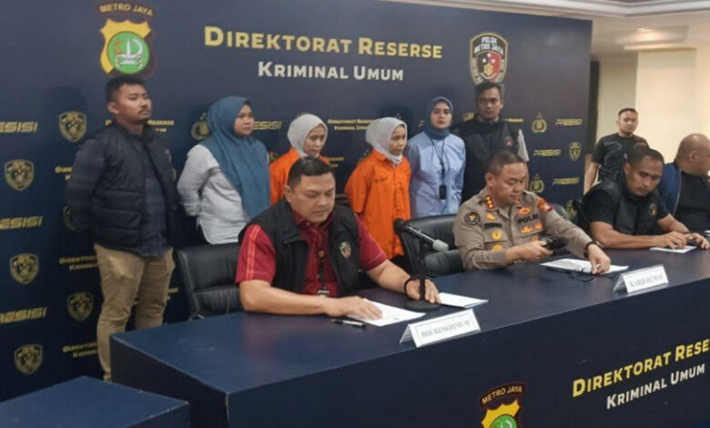 Si-Kembar-Rihama-Rihani