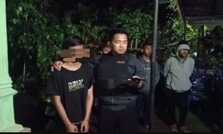 Pelaku-Penusukan