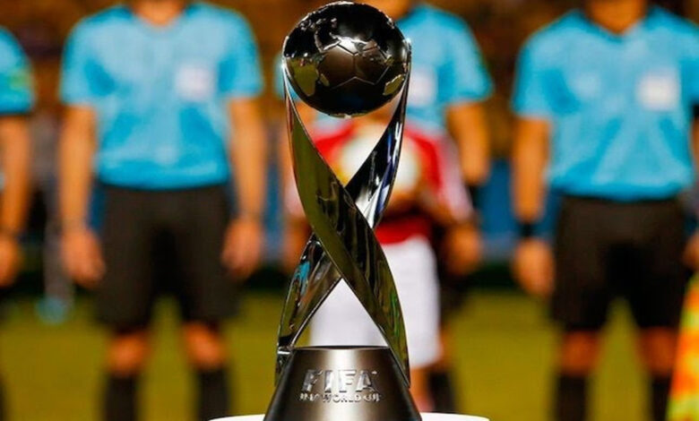 Trofi-Piala-Dunia-U-17-co