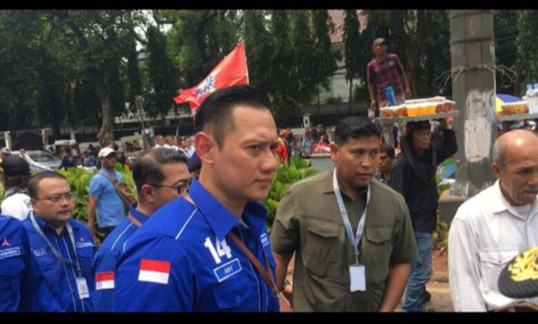 Ketum-Demokrat-co