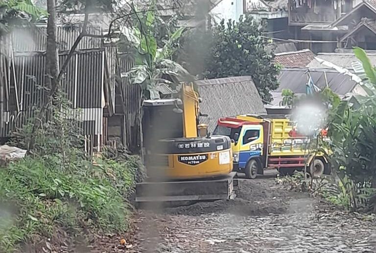 Preservasi jalan Pasir Kuray-Cisitu dikebut agar selesai pada akhir tahun ini (foto istimewa)