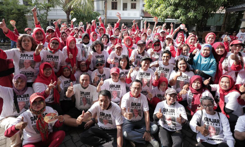 warga-Kecamatan-Gubeng-co