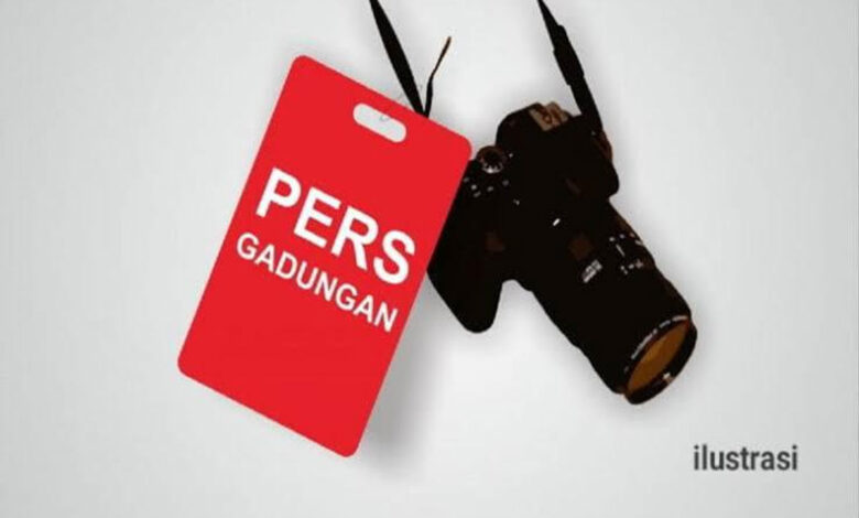 Pers-Gadungan-co