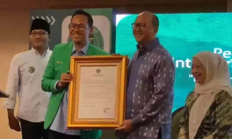 Rosan-Perkasa-Roeslani-co