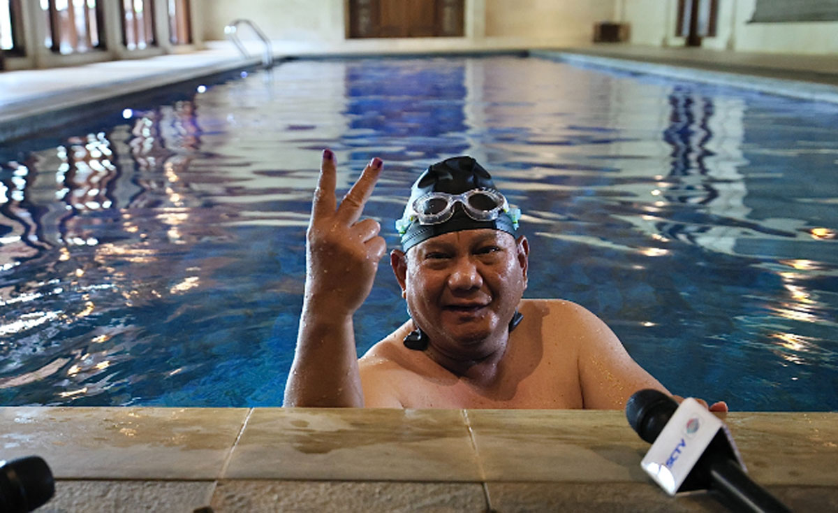 Prabowo-Renang-co