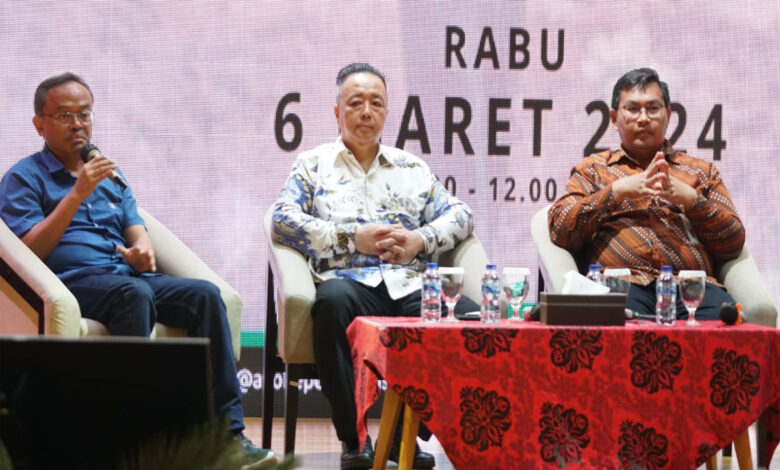 Bedah-Buku-co