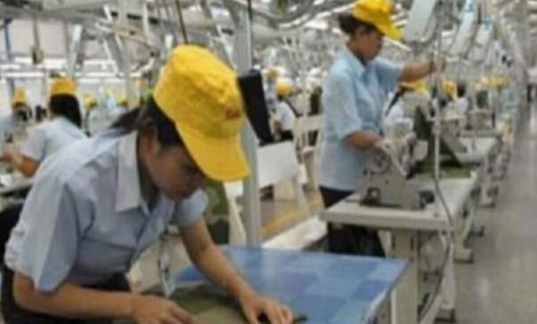 Pekerja-Industri-Tekstil-co