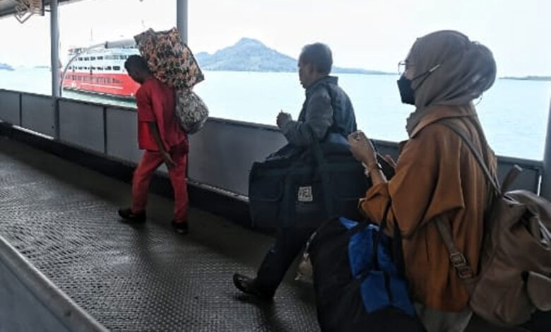 Pemudik-angkutan-laut-co