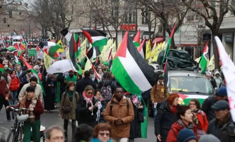 pengunjuk-rasa-palestina
