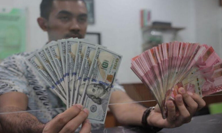 Dollar-dan-Rupiah