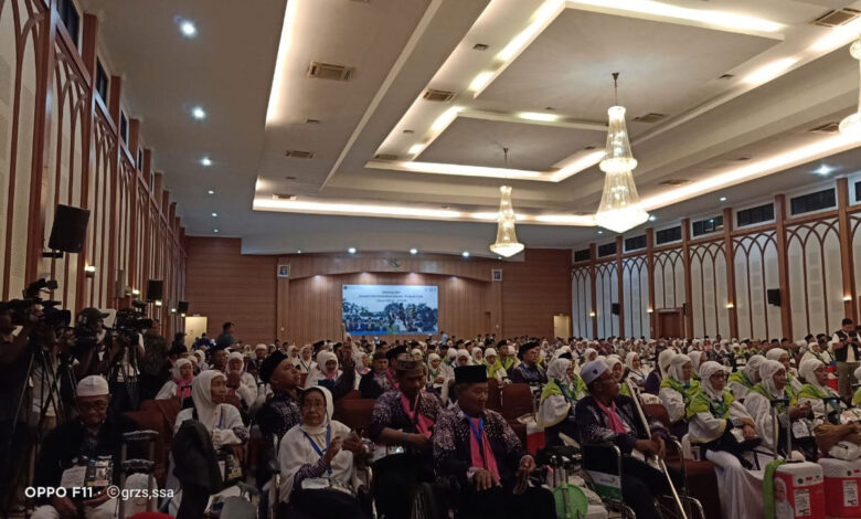 Jemaah-Haji-Kloter-Pertama-co