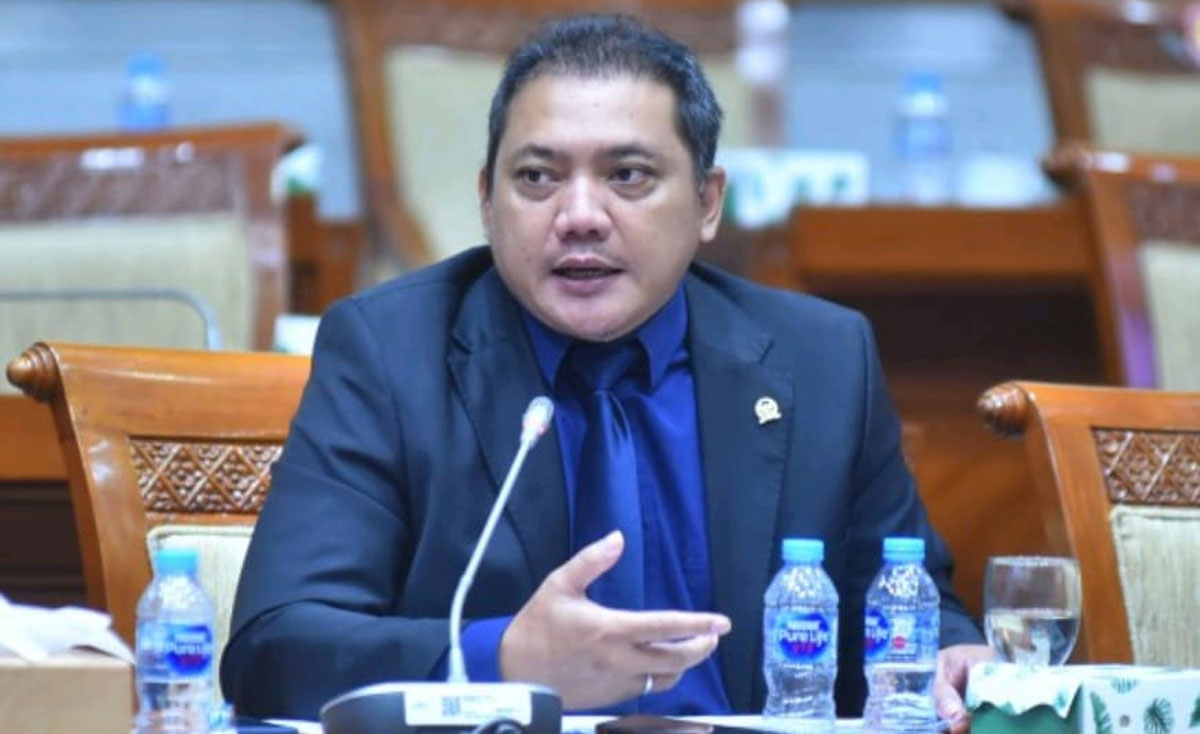 Taufik-Basari-co