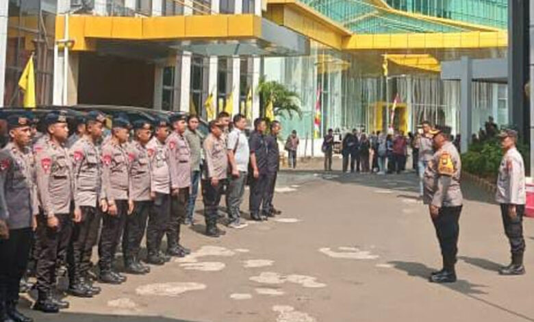 Brimob-Golkar-co