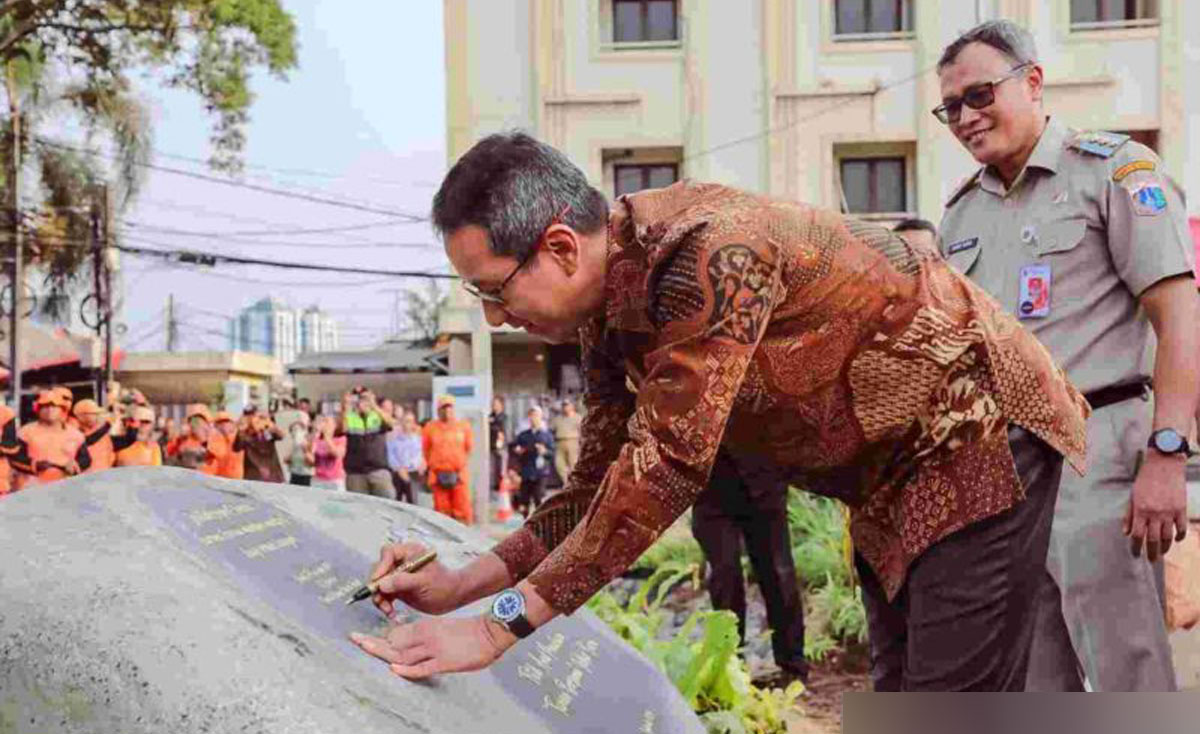 prasasti-pembangunan-RTH