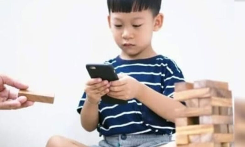 Anak-Bermain-Game