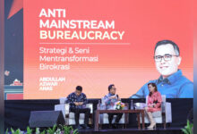 Anti-Mainstream-Bureaucracy-co