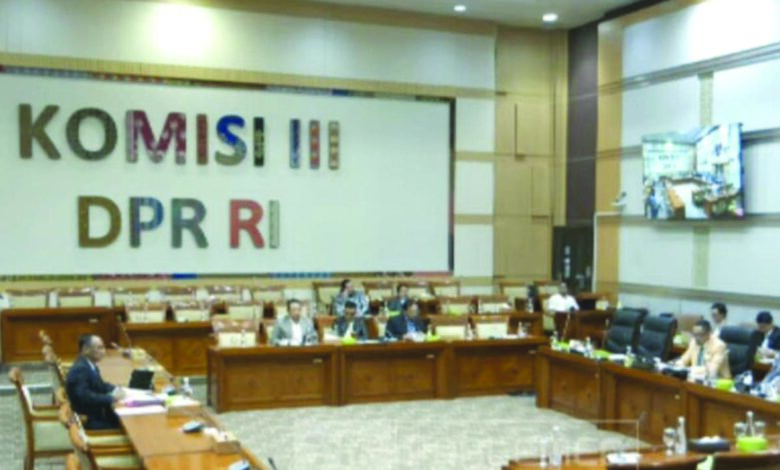 komisi3