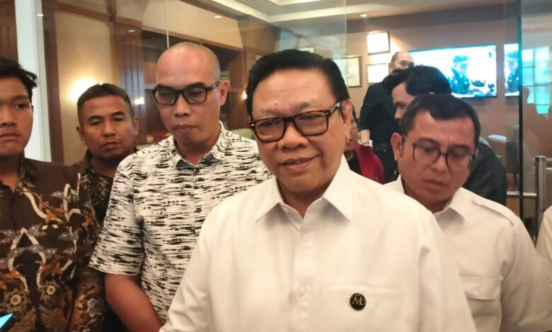 Agung-Laksono-co
