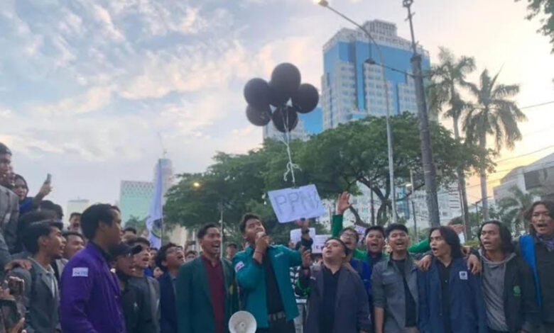 Demo-Mahasiswa