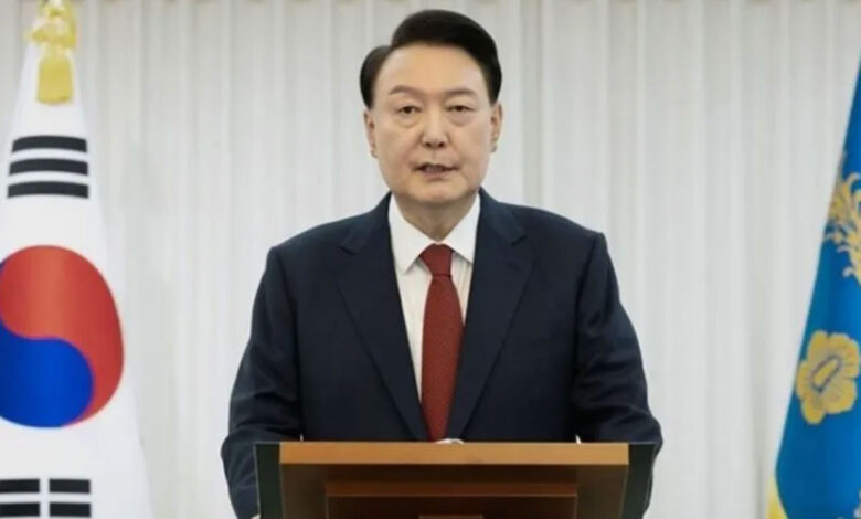 Yoon-Suk-Yeol