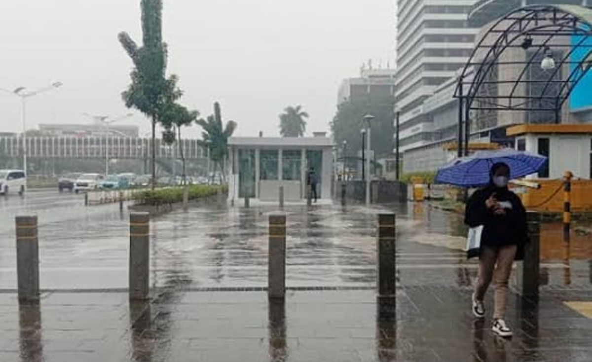 Hujan-Sudirman