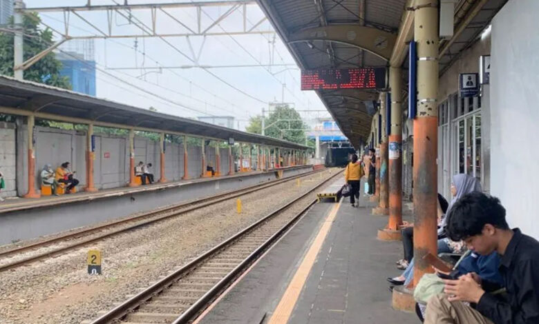 Pengguna-KRL