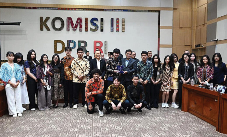 KOMISI3