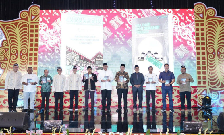 Launching-buku