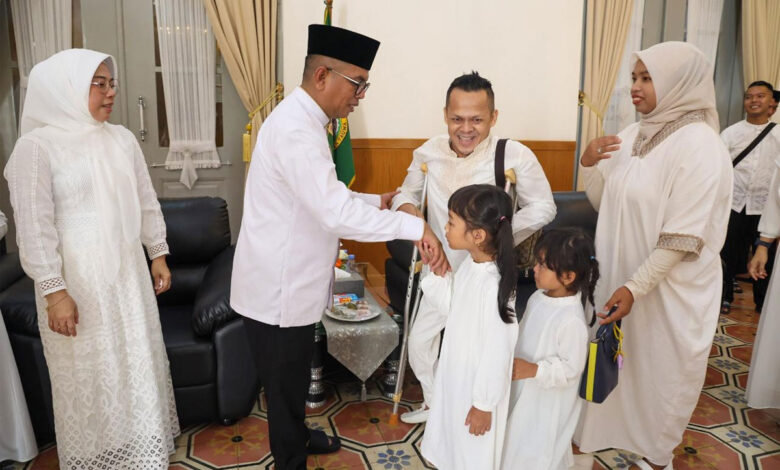 Open-House