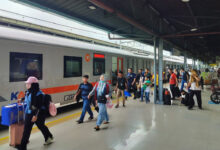 Penumpang-Kereta