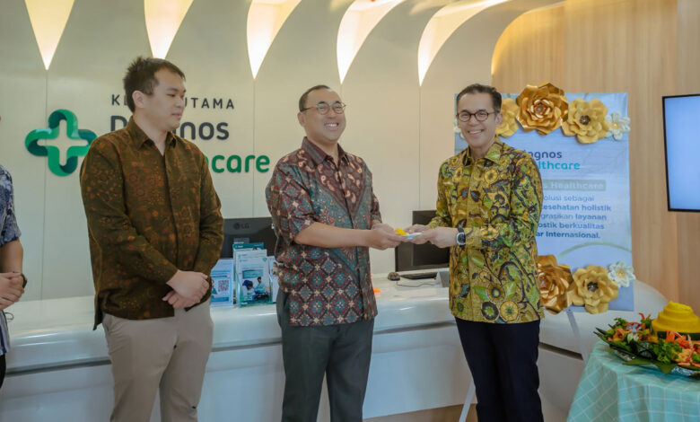 Peluncuran-Klinik