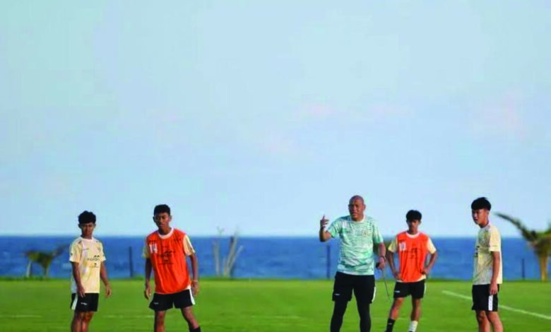 u17