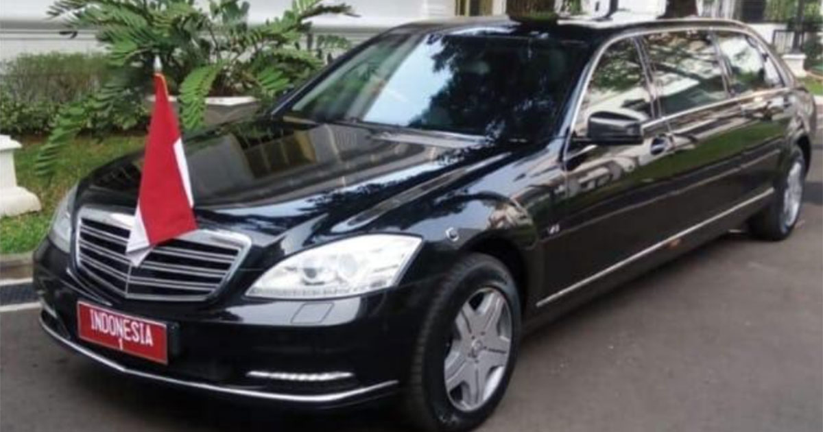 mobil dinas
