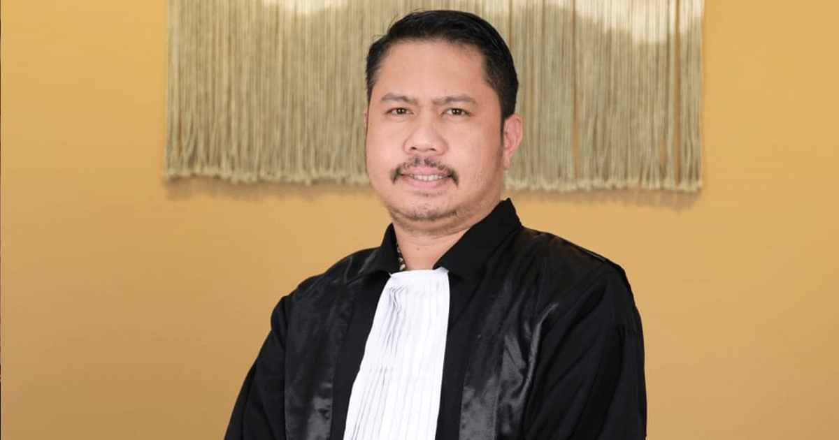 pengacara