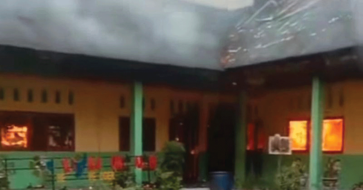 sd-terbakar