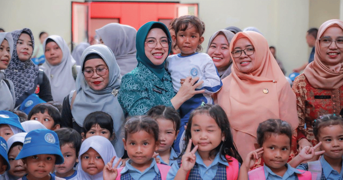 tinawati-andra-soni